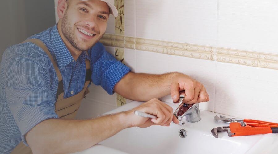 Handle or spout repair in Norman, AR